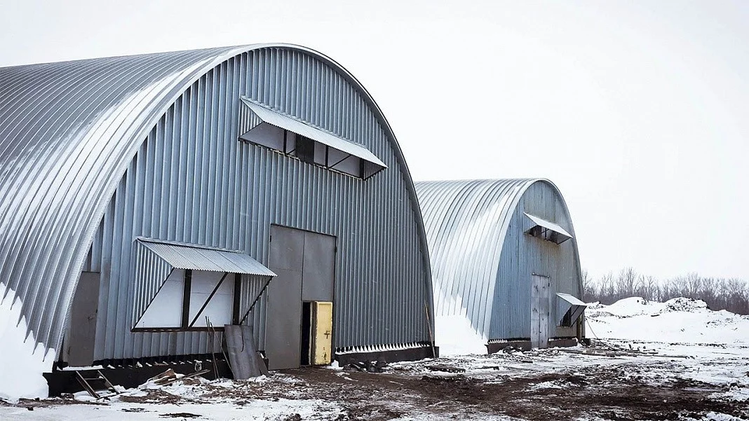 External ventilation flap installation on potato storage buildings in winter